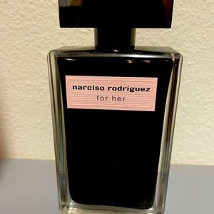 narcisco Rodriguez by her